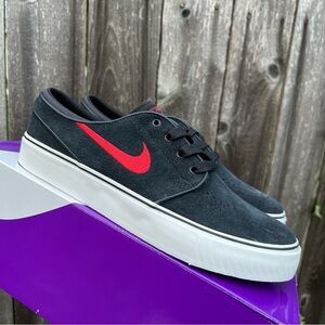 Nike sb Janoski black/red size 5y